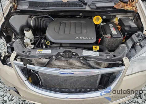 2016 Chrysler Town & Country Touring L из США, поврежденный, VIN 2C4RC1CG9GR150928